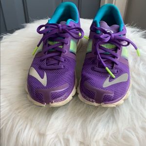 Brooks athletic women shoes